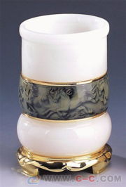 深圳千藝坊 木雕工藝品生產(chǎn)廠家，專業(yè)定制筆筒團(tuán)購(gòu)與多功能茶臺(tái)